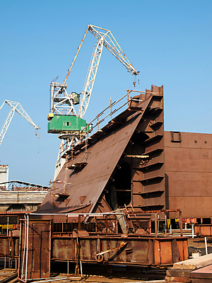 포토 JPG 해외이미지 산업 바다 오렌지 부분 하늘 사람없음 물 노란색 항구 기계 장비 화물 상품 큼 기중기 무역 수로 운하 포트 무거움 거인 물류 원자재 철강 컨베어밸트 해외202004 해외포토 자연요소 컬러 과일 교통시설 운송업 중장비 무게 크기 파일형식 이미지허브
