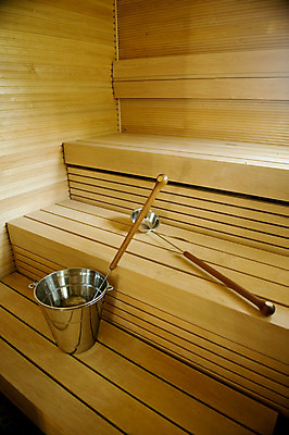 포토 JPG 해외이미지 라이프스타일 웰빙 벤치 의자 장신구 휴식 실내 건강 핀란드 사람없음 내부 목재 치료 물 수건 숟가락 스파 침묵 목욕 방 뜨거움 고급 수증기 양동이 땀 장면 사우나 돌봄 스칸디나비아 해외202004 해외포토 자연요소 나무 가구 컨셉 재료 의학 모션 수저 북유럽 생활 위생용품 소리 청결 파일형식 이미지허브