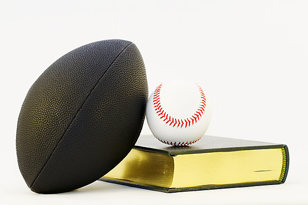 포토 JPG 해외이미지 스포츠 공 학교 스트레스 고등학교 사람없음 책 스터디 축구 야구 도전 시간 대학교 기회 압력 장학금 해외202004 해외포토 교육 학습 구기 파일형식 지원금 이미지허브