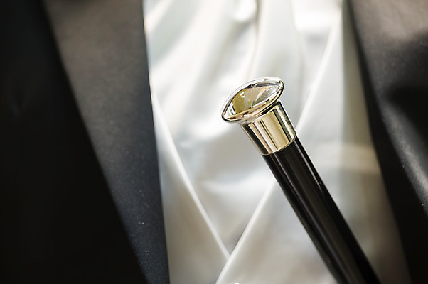 포토 JPG 해외이미지 모델 드레스 옷 꽃 꽃다발 결혼 백그라운드 결혼식 사랑 정장 이벤트 사람없음 장식 빛 머리 유행 축하 막대기 우아함 은색 배열 질감 베일 해외202004 해외포토 식물 감정 컬러 컨셉 신체부위 파일형식 이미지허브