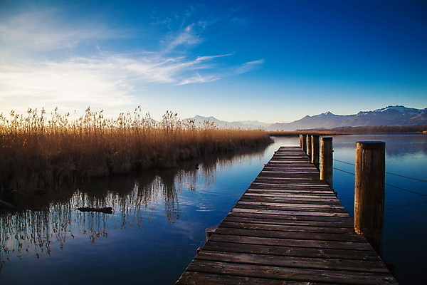 포토 JPG 해외이미지 구름 유럽 호수 백그라운드 오렌지 자연 하늘 아침 휴가 산 독일 풍경 사람없음 야외 목재 물 파란색 빛 햇빛 항구 침묵 일몰 방파제 장면 바이에른 수평선 바이에른사람 해외202004 해외포토 주간 자연요소 나무 공공시설 나라 컬러 과일 재료 교통시설 태양 노을 소리 생태계 파일형식 이미지허브