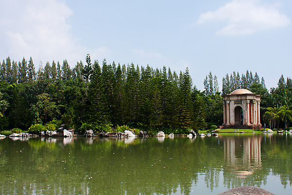 포토 JPG 해외이미지 구름 디자인 벽 여행 백그라운드 패턴 비즈니스 건축양식 창문 유리 하늘 호텔 성공 지붕 추상 새로움 주택 사람없음 건물 장식 금융 파란색 사무실 반사 탑 금속 고층빌딩 도시 업무 정상 질감 스카이라인 리빙 철강 해외202004 해외포토 자연요소 건축물 건축 컬러 컨셉 무늬 재질 숙소 빌딩 경제 작업 파일형식 이미지허브
