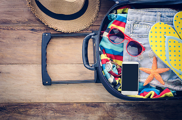 포토 JPG 해외이미지 라이프스타일 옷 안경 이어폰 백그라운드 컨셉 장신구 모바일 바닥 사람 사람없음 목재 스마트폰 유행 카메라 침묵 수확 짐 공구 도시 막대기 지갑 정상 모험가 스마트 오브젝트 복고 머리위 플레이어 스타일 힙스터 해외202004 해외포토 나무 잡화 패션 음향기기 농업 재료 생활 전자제품 핸드폰 스마트기기 소리 도구 파일형식 이미지허브