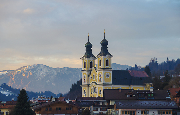 포토 JPG 해외이미지 구름 유럽 스포츠 여행 겨울 자연 하늘 휴가 스키 산 파노라마 풍경 사람없음 야외 가로 파란색 냉동 얼음 추위 흰색 오스트리아 알프스 장면 북쪽 온도 절정 해외202004 해외포토 자연요소 계절 나라 컬러 겨울스포츠 촬영기법 방향 생태계 파일형식 이미지허브