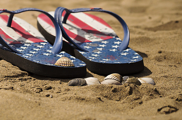 포토 JPG 해외이미지 라이프스타일 모래 바다 여행 백그라운드 신발 오렌지 하늘 휴가 사람없음 물 파란색 컬러풀 유행 미국 흰색 깃발 뜨거움 해외202004 해외포토 자연요소 컬러 북아메리카 과일 생활 파일형식 이미지허브