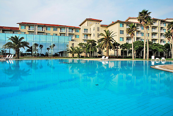 포토 JPG 해외이미지 나무 공원 아시아 여행 백그라운드 의자 비즈니스 건축양식 교실 자연 하늘 호텔 휴가 휴식 건강 동양인 풍경 사람없음 야외 건물 여름 파란색 태양 반사 정원 수영 스파 연못 고급 선탠 휴양지 코코넛 경영 스타일 전경 해외202004 해외포토 자연요소 식물 건축물 계절 공공시설 교육 건축 나라 컬러 가구 컨셉 과일 학교 숙소 인종 장소 수상스포츠 생태계 파일형식 탑뷰 이미지허브