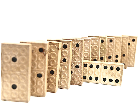 포토 JPG 해외이미지 서기 사람없음 일렬 도미노 쓰러짐 해외202004 해외포토 모션 파일형식 이미지허브