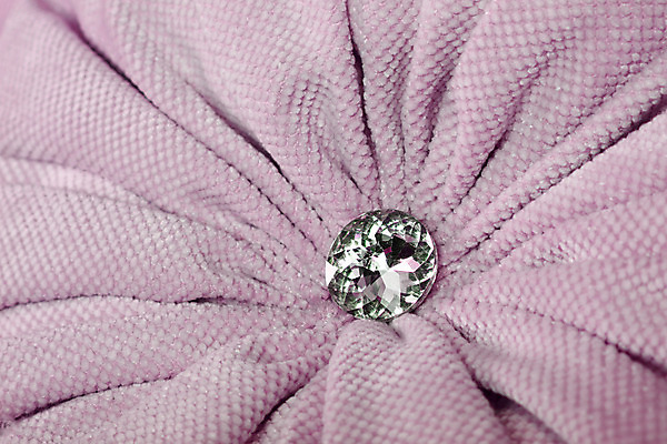 포토 JPG 해외이미지 모양 분홍색 가구 베개 사람없음 장식 유행 우주 덮개 직물 투명 닫기 크리스탈 각도 다이아몬드 부드러움 엘리먼트 파스텔톤 해외202004 해외포토 컬러 생활용품 침구 모션 뚜껑 감각 광석 보석 파일형식 이미지허브