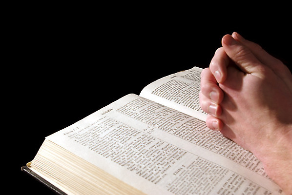 포토 JPG 해외이미지 기독교 종교 가족 관리 사람없음 믿음 성경 기도 하트 예수 영혼 신성 천국 복음 사실 신앙심 지옥 해외202004 해외포토 모양 감정 종교용품 관계 신_종교 파일형식 이미지허브