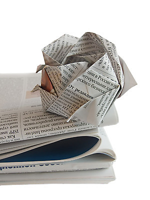 포토 JPG 해외이미지 종이 통신 사람없음 장미 정보 기둥 기자 신문 뉴스 잡지 인쇄 중개인 작가 읽기 종이접기 분석가 출판 해외202004 해외포토 직업 건축 꽃 모션 간행물 접기 파일형식 이미지허브