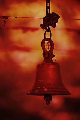 포토 JPG 해외이미지 매달리기 사람없음 금속 종 사찰 복고 옛날 힌두교 해외202004 해외포토 종교 종교건축 모션 재질 파일형식 이미지허브