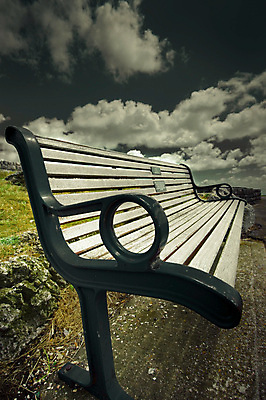 포토 JPG 해외이미지 외관 의자 거리 사람없음 야외 장식 초록색 금속 식당 정원 이탈리아 추위 골동품 시골 휴게실 중세 지중해 철 묘사 그림 옛날 해외202004 해외포토 유럽 바다 컬러 가구 재질 상점 역사 파일형식 이미지허브