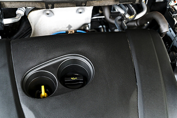 포토 JPG 해외이미지 산업 교통시설 자동차 새로움 사람없음 신선 작업 변화 수리 휘발유 서비스 짐차 엔진 정비공 모터 유지 자동 해외202004 해외포토 육상교통 교통 컨셉 기술자 석유 시설 파일형식 이미지허브