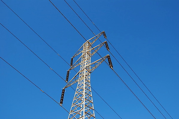 포토 JPG 해외이미지 구름 실루엣 산업 선 통신 하늘 프레임 사람없음 파란색 탑 금속 힘 장비 에너지 큼 사인 싱글 철사 볼트 연료 철탑 세대 전압 철강 공급 해외202004 해외포토 자연요소 건축물 컬러 재질 촬영기법 공구 크기 파일형식 이미지허브