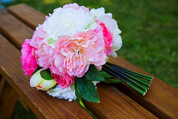 포토 JPG 해외이미지 커플 꽃 분홍색 꽃다발 결혼 꽃무늬 결혼식 사랑 사람없음 축하 다발 해외202004 해외포토 식물 감정 컬러 컨셉 무늬 관계 이벤트 파일형식 이미지허브