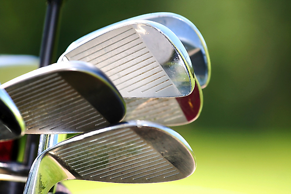 포토 JPG 해외이미지 라이프스타일 스포츠 골프 사람없음 야외 초록색 장비 게임 원형 골퍼 닫기 클럽 넣기 여의주 해외202004 해외포토 도형 컬러 모션 놀이 운동선수 생활 구기 파일형식 이미지허브