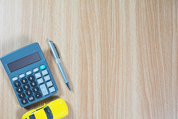 포토 JPG 해외이미지 컨셉 돈 비즈니스 교통시설 자동차 성공 아이디어 손바닥 창조 안전 사람없음 금융 장난감 금속 동전 저축 성장 절약 작업실 재산 가격 중개인 심볼 서비스 약속 보안 투자 연료 이익 보험 대출 돌봄 자동 주목 지원 차고 비용 해외202004 해외포토 직업 손 육상교통 교통 모션 재질 경제 시설 파일형식 이미지허브