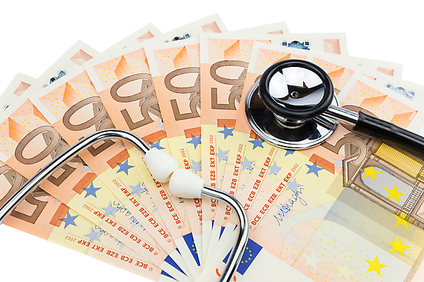 포토 JPG 해외이미지 직업 종이 컨셉 지폐 돈 청진기 건강 병원 사람없음 치료 금융 약 건강관리 모니터 펼침 진료 듣기 고통 의사 유로 기구 공구 하트 질병 분석 측정 돌봄 심장병 제어 비용 해외202004 해외포토 모양 감정 의학 의료기기 모션 관리 경제 컴퓨터 의료진 도구 재산 파일형식 이미지허브