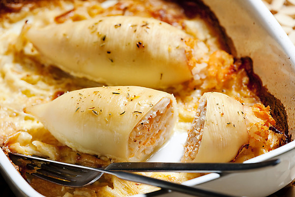 포토 JPG 해외이미지 그릇 접시 음식 포크 밥 실내 건강 어류 요리 사람없음 내부 인테리어 식사 프라이팬 칼 닫기 굽기 묘사 오징어 영양 연어 건강식 세피아 영양분 정물화 채식주의자 해외202004 해외포토 식기 디자인 모션 주방용품 연체동물 촬영기법 수중동물 구이 그림 채식 파일형식 이미지허브