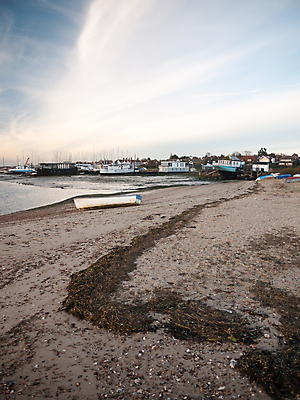 포토 JPG 해외이미지 계절 파도 바다 섬 의자 자연 하늘 풍경 해변 사람없음 야외 가로 물 파란색 관광지 컬러풀 햇빛 평화 항구 시골 보트 장면 지역 설정 내추럴 현실 해외202004 해외포토 자연요소 컬러 여행 가구 컨셉 배_교통 교통시설 태양 생태계 파일형식 이미지허브