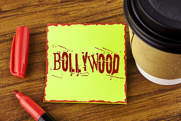 포토 JPG 해외이미지 템플릿 전통 옷 산업 문화 이동 모션 동양인 여러명 사람없음 장식 공연 영화관 수집 필름 영화 복고 다문화 예술가 쇼 동쪽 책임자 이국적 해외202004 해외포토 다수 컨셉 문화예술 사람 인종 이벤트 극장 방향 사회이슈 파일형식 이미지허브