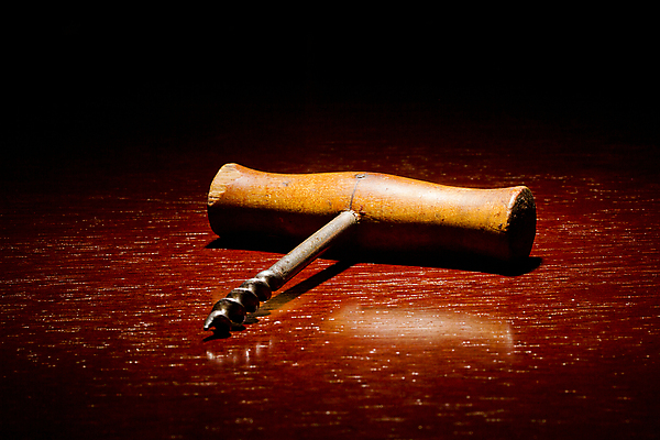 포토 JPG 해외이미지 나선형 사람없음 골동품 공구 날카로움 와인오프너 옛날 철강 해외202004 해외포토 무늬 도구 병따개 파일형식 이미지허브