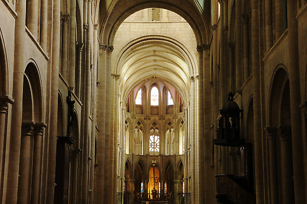포토 JPG 해외이미지 종교 조각 미술 사람없음 교회 프랑스 역사 아치 노르망디 로마인 해외202004 해외포토 유럽 종교건축 문화예술 인종 건물 파일형식 이미지허브