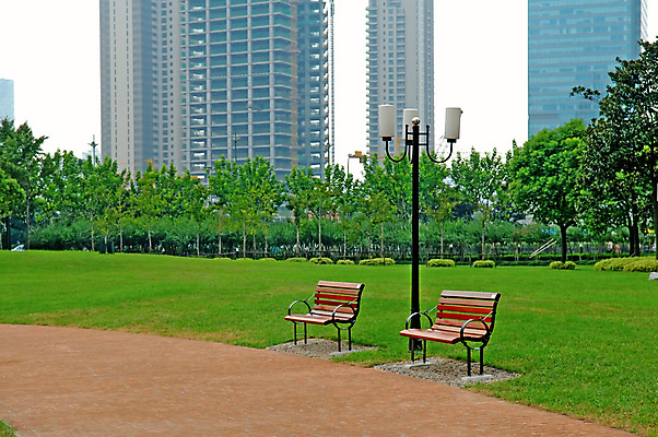 포토 JPG 해외이미지 식물 공원 길 잎 패턴 가로등 의자 건축양식 자연 잔디 사람없음 야외 건물 초록색 평화 정원 화목 침묵 고요 산책로 시골 램프 보행로 매끈함 오솔길 생물학 상록수 내추럴 생태학 해외202004 해외포토 건축물 공공시설 교육 건축 컬러 가구 컨셉 무늬 조명 소리 감각 생태계 파일형식 이미지허브
