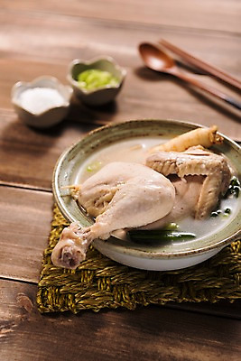 포토 JPG 스튜디오촬영 한식 젓가락 여름음식 실내 건강 사람없음 여름 숟가락 인삼 보양식 삼계탕 제철음식 국내포토 계절 음식 수저 내부 삼 몸보신 제철 파일형식 여름_계절