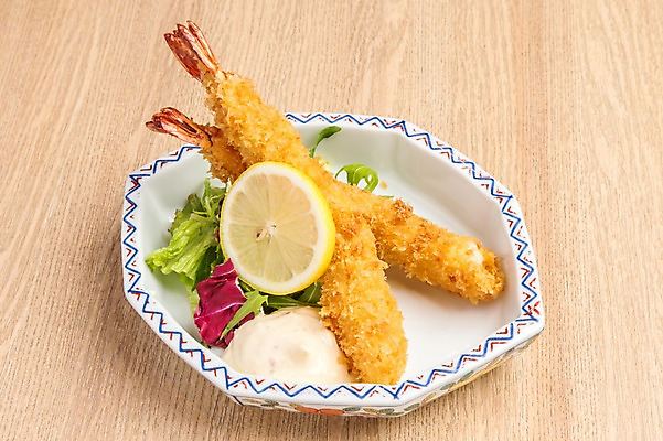 포토 JPG 접시 음식 채소 새우 사람없음 샐러드 튀김 레몬 새우튀김 마요네즈 일본음식 국내포토 식기 과일 갑각류 소스_음식 파일형식