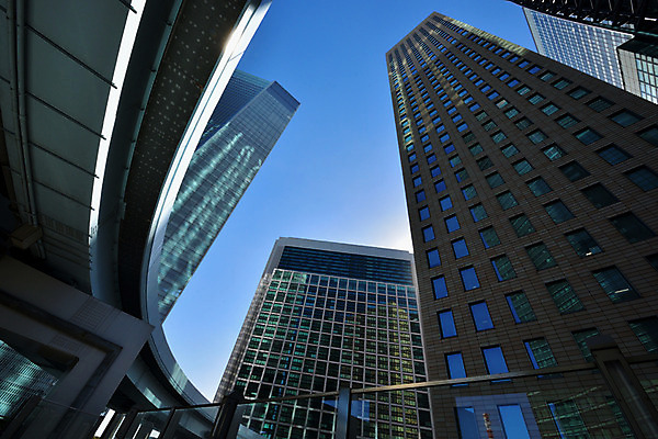 포토 JPG 주간 로우앵글 하늘 풍경 사람없음 야외 고층빌딩 도시 고가도로 국내포토 자연요소 뷰포인트 빌딩 고속도로 파일형식