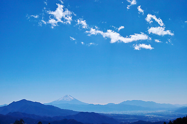 포토 JPG 주간 구름 자연 하늘 산 풍경 사람없음 야외 국내포토 자연요소 생태계 파일형식
