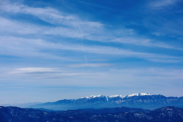 포토 JPG 주간 구름 설경 겨울 자연 하늘 산 풍경 사람없음 야외 눈 겨울풍경 국내포토 자연요소 계절 날씨 생태계 파일형식