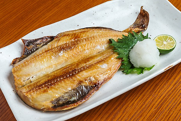 포토 JPG 접시 음식 실내 사람없음 구이 깻잎 라임 생선구이 일본음식 무즙 국내포토 식기 채소 과일 내부 즙 생선요리 파일형식