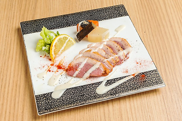 포토 JPG 접시 실내 사람없음 소스 양상추 레몬 슬라이스 오리고기 훈제 국내포토 식기 음식 채소 과일 오리 육류 내부 양념 파일형식