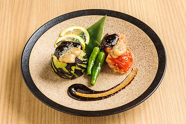 포토 JPG 접시 음식 고추 나뭇잎 실내 사람없음 장식 레몬 일본음식 국내포토 식기 잎 채소 과일 내부 파일형식