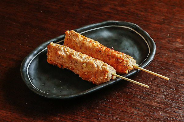 포토 JPG 접시 음식 실내 사람없음 꼬치 어묵 어묵꼬치 일본음식 국내포토 식기 내부 파일형식