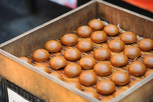 포토 JPG 주간 사람없음 야외 아웃포커스 일본 길거리음식 호빵 일본음식 국내포토 자연요소 아시아 음식 빵 촬영기법 파일형식