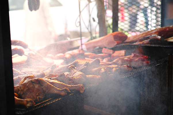 포토 JPG 사람없음 아웃포커스 치킨 닭고기 연기 구이 훈제 훈제치킨 국내포토 음식 촬영기법 육류 닭고기요리 파일형식