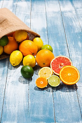 포토 JPG 스튜디오촬영 백그라운드 오렌지 과일 실내 사람없음 목재 레몬 자몽 자루 나무배경 국내포토 나무 재료 내부 파일형식