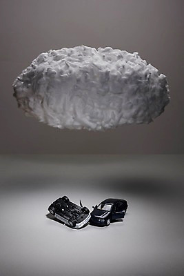 포토 JPG 스튜디오촬영 자동차 실내 사람없음 여름 운전 교통사고 먹구름 차사고 국내포토 계절 육상교통 모션 내부 사건 파일형식 구름_자연