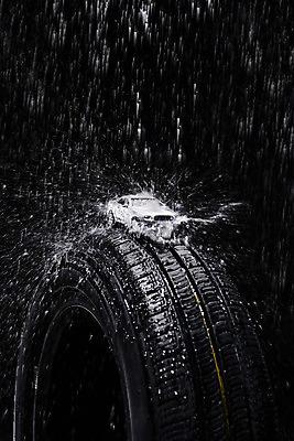 포토 JPG 스튜디오촬영 자동차 실내 사람없음 여름 모형 비 타이어 장마 국내포토 자연요소 계절 육상교통 날씨 내부 비_날씨 파일형식
