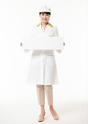 포토 JPG 스튜디오촬영 전신 배너 여자 사각프레임 실내 한명 서기 미소 들기 성인 앞모습 30대 한국인 영양사 성인여자한명만 국내포토 1 뷰포인트 모션 프레임 표정 사람 동양인 내부 장년 사각형 여자한명만 성인여자만 파일형식