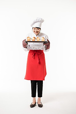 포토 JPG 스튜디오촬영 전신 여자 실내 한명 서기 미소 들기 성인 앞모습 30대 요리사 한국인 조리복 식빵 냄새 제빵사 성인여자한명만 소상공인 국내포토 직업 1 빵 뷰포인트 유니폼 모션 표정 사람 동양인 내부 장년 경제 상인 여자한명만 성인여자만 파일형식 옷 음식 인종 여자만 성인만