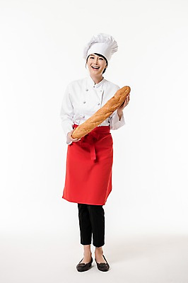 포토 JPG 스튜디오촬영 전신 여자 실내 한명 서기 미소 들기 성인 앞모습 30대 요리사 한국인 바게트 조리복 제빵사 성인여자한명만 소상공인 국내포토 직업 1 빵 뷰포인트 유니폼 모션 표정 사람 동양인 내부 장년 경제 상인 여자한명만 성인여자만 파일형식