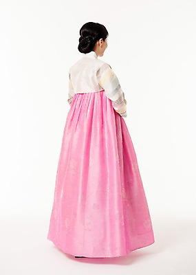 포토 JPG 스튜디오촬영 전신 여자 실내 한명 서기 성인 뒷모습 30대 한국인 한복 성인여자한명만 국내포토 1 한국전통 뷰포인트 모션 사람 동양인 내부 장년 전통의상 여자한명만 성인여자만 파일형식