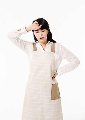 포토 JPG 스튜디오촬영 여자 허리손 실내 한명 서기 상반신 성인 앞모습 30대 눈감음 한국인 주부 땀 두통 닦기 힘듦 성인여자한명만 국내포토 1 뷰포인트 포즈 컨셉 모션 사람 동양인 내부 장년 질병 여자한명만 성인여자만 파일형식 의학 인종 여자만 성인만