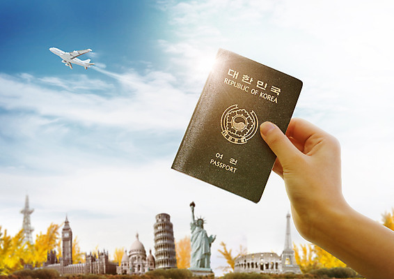 PSD 구름 편집 편집이미지 손 해외여행 여행 하늘 비행기 한손 한명 들기 취미 신체부위 가을 에펠탑 모스크 여권 피사의사탑 자유의여신상 콜로세움 빅벤 이미지편집 자연요소 1 해외 계절 항공교통 모션 대중교통 사람 미국 이탈리아 세계문화유산 로마 이슬람교 시계탑 런던 파리 랜드마크 파일형식