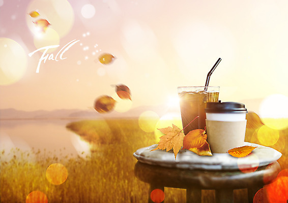 PSD 편집 편집이미지 커피 낙엽 탁자 잔 빨대 사람없음 가을 습지 갈대밭 테이크아웃컵 이미지편집 식기 계절 음료 가구 잎 컵 파일형식 갈대_식물