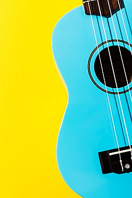 포토 JPG 스튜디오촬영 악기 컬러 하늘색 실내 사람없음 컬러풀 노란색 우쿨렐레 국내포토 음악 현악기 내부 파란색 파일형식
